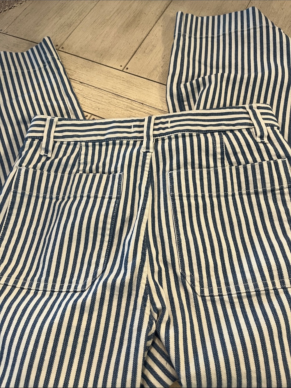 Madewell Blue and White Striped Wide-Leg Jeans - Picture 5 of 8
